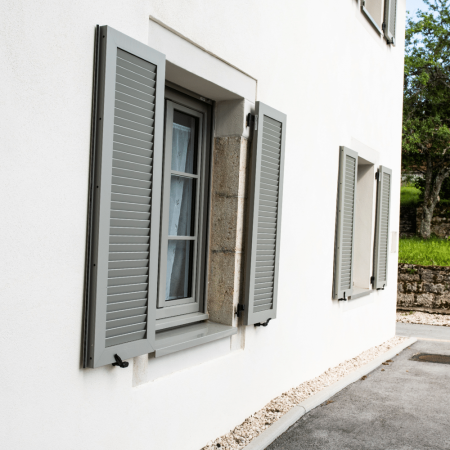 Fenetres-et-volets-Loray.png